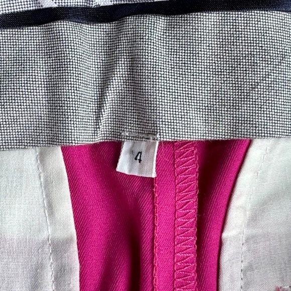 GAP Hot Pink Hip Slung Fit Lower Rise Tailored Bermuda Shorts Size 4 - Picture 5 of 14